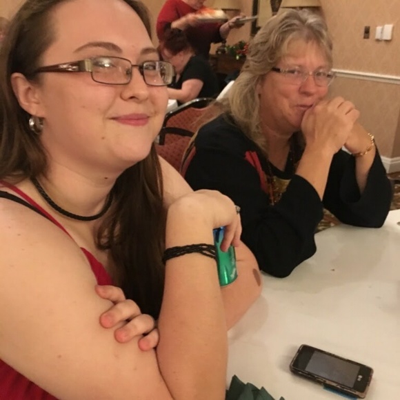 Meet your Posher, Kelly - Picture 6 of 6